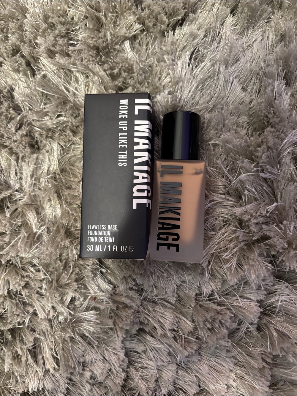 IL MAKIAGE Flawless Base Foundation - Medium Beige